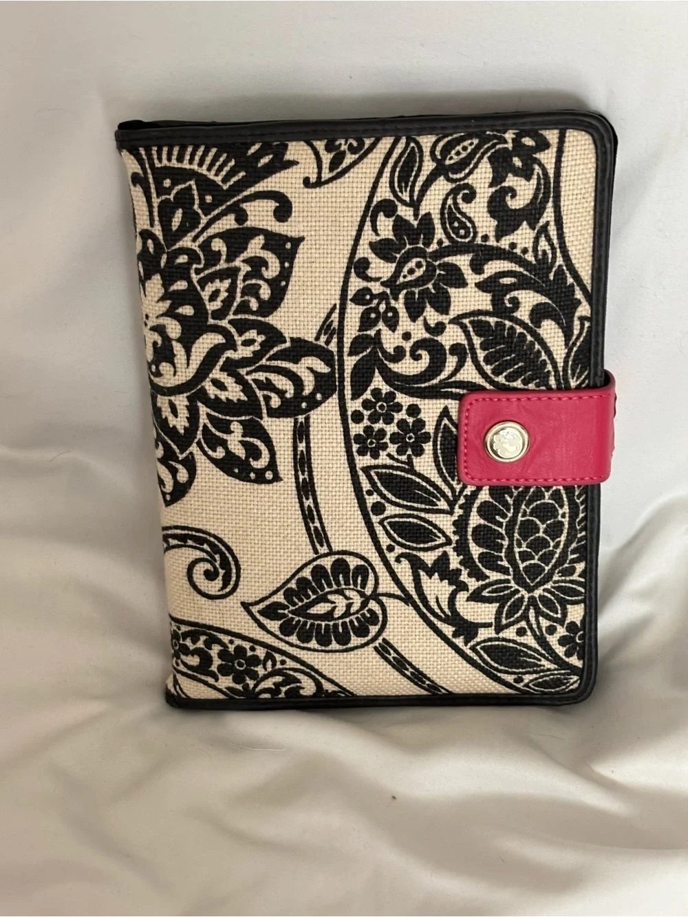 Spartina 449 Black & Cream Floral Organizer with Pink Snap